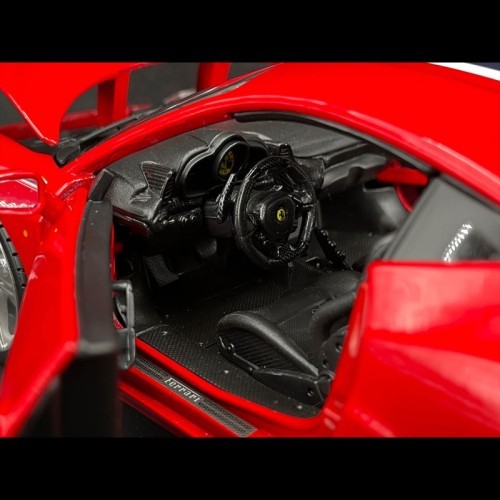 Ferrari 458 Speciale (2013) - zum Schließen ins Bild klicken
