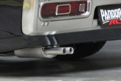 Schwarze Doppelauspuffrohrattrappe für 1:10 Tourenwagen